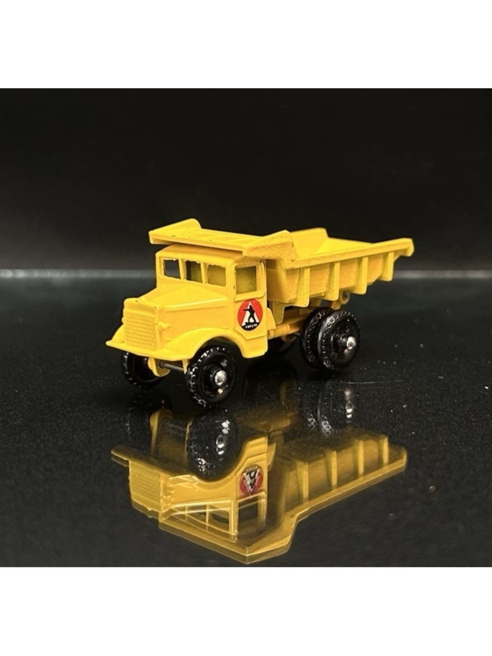 Matchbox Lesney No 6b Euclid Quarry Dump Truck Yellow Diecast England